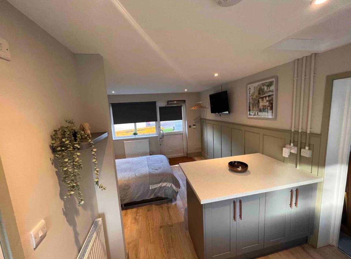 Seaview 1 Bed Open Condo - Free Parking Hove Esterno foto