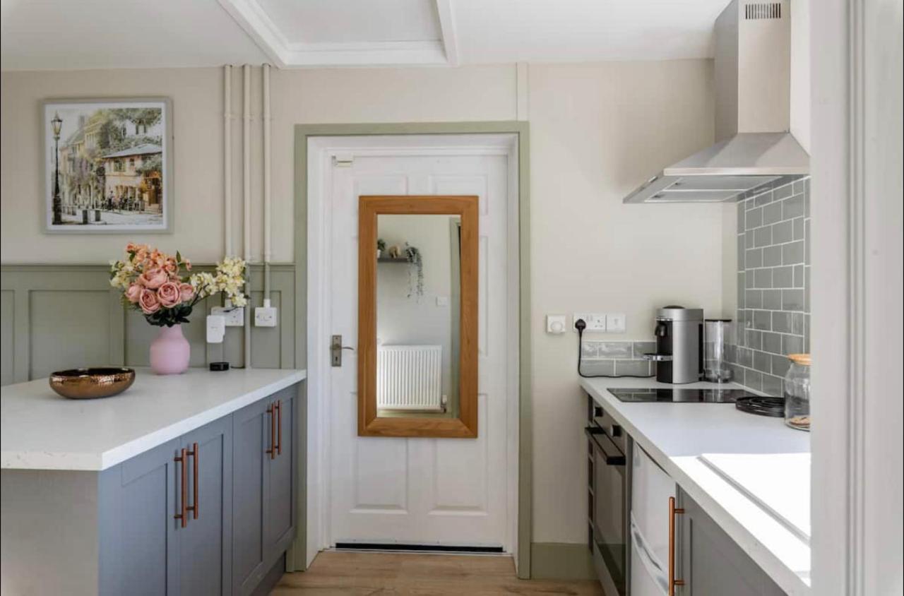 Seaview 1 Bed Open Condo - Free Parking Hove Esterno foto